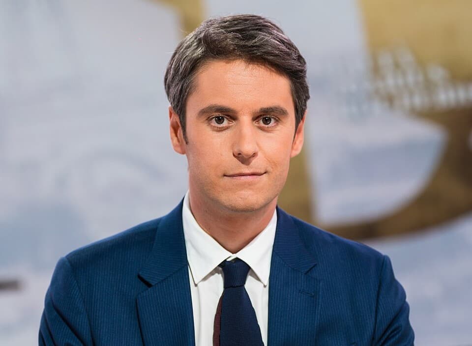 Gabriel Attal lance ses goodies de campagne et fait réagir