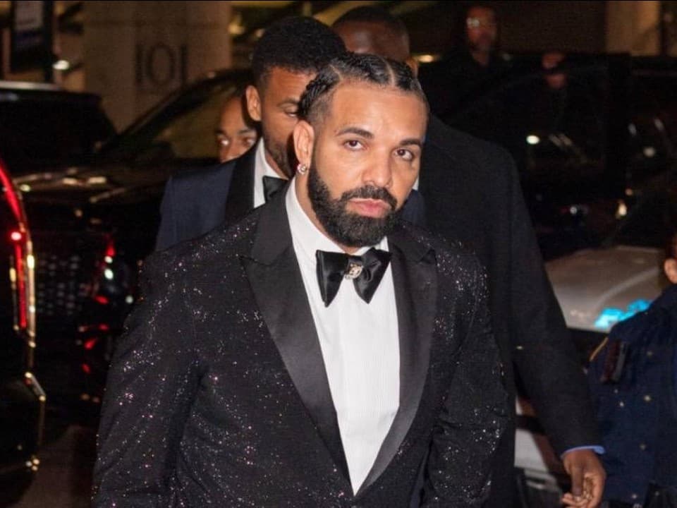 Drake fête ses 40 ans entre stars, surprises et cadeaux de luxe