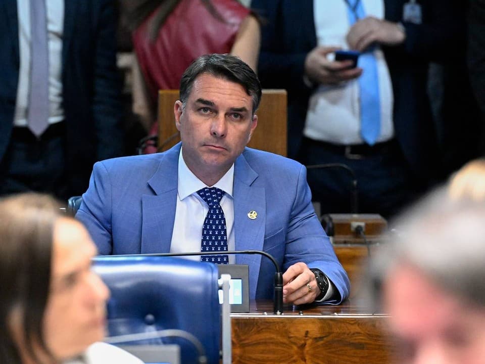 Flávio Bolsonaro : un jet privé à 150 000 dollars pour rejoindre les États-Unis