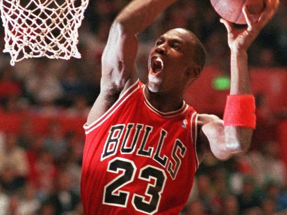 14 millions de dollars pour un maillot de Michael Jordan : un record historique